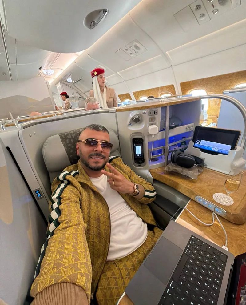 Gold Trader Mo on a plane before the May 14 XAUUSD public signal sequence.